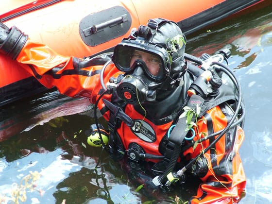dry suit diving trainer