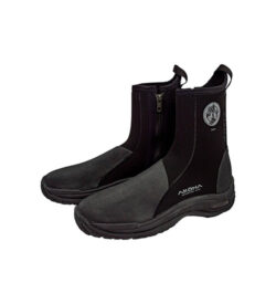 boots gloves and hoods